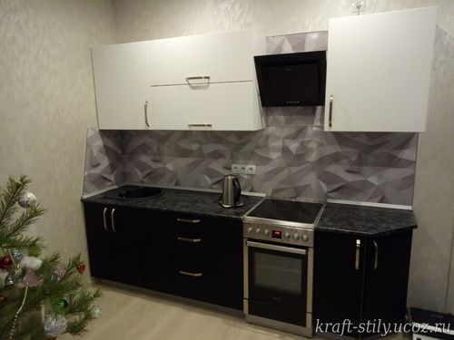 Кухня прямая комбинированная